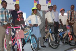 UTHUKELA HANDS OVER BICYCLES TO RURAL SCHOOLS